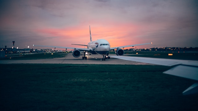Airport Transfers - ATL Private Hire & Airports - Taxi Service between Cheltenham and airports
